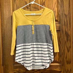Barely worn Maurices Top